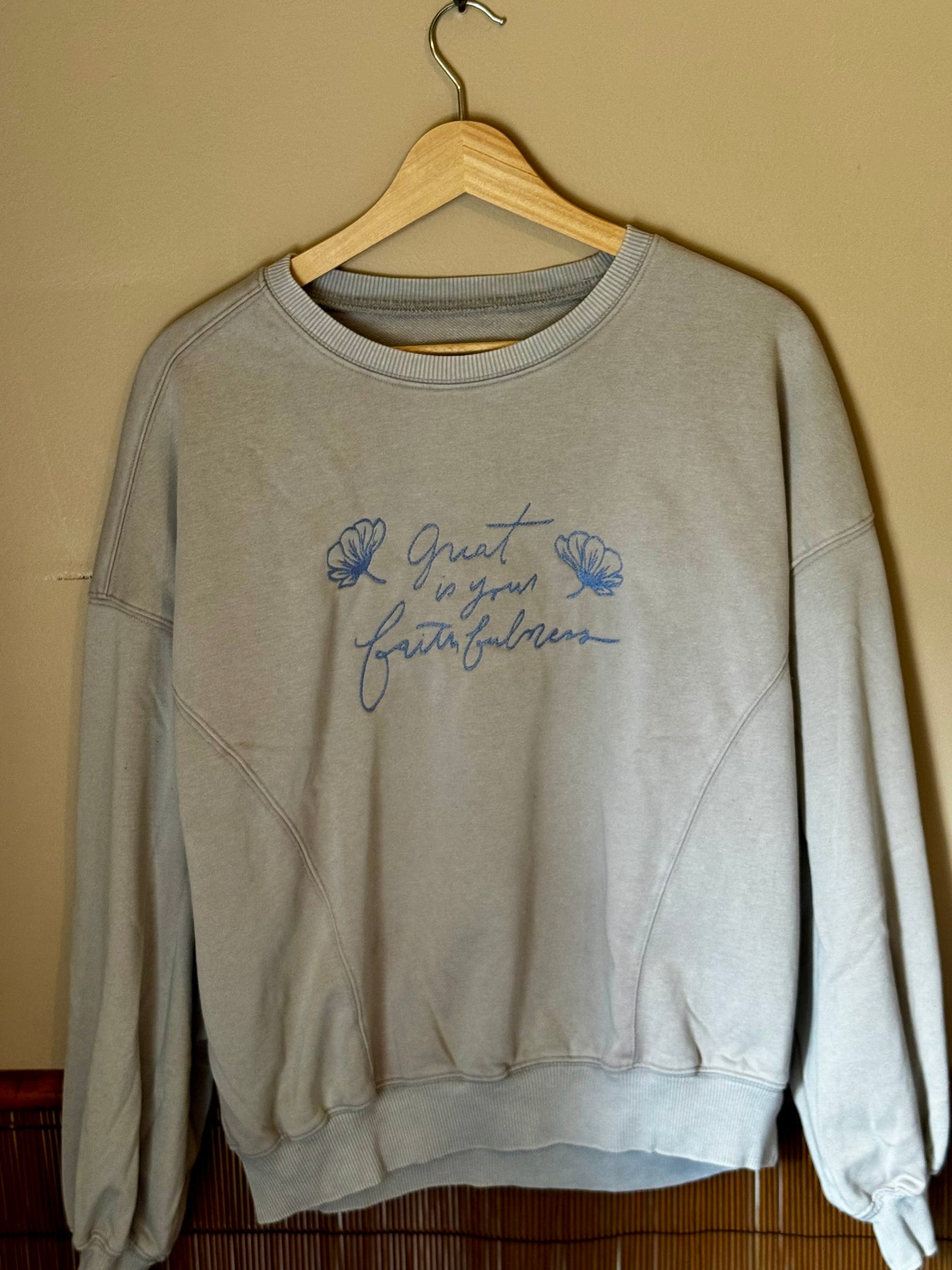 Faithful Bloom Crewneck