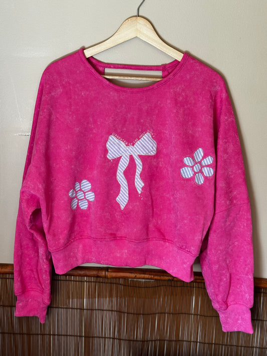 Daughter of the King Crewneck(with flowers)