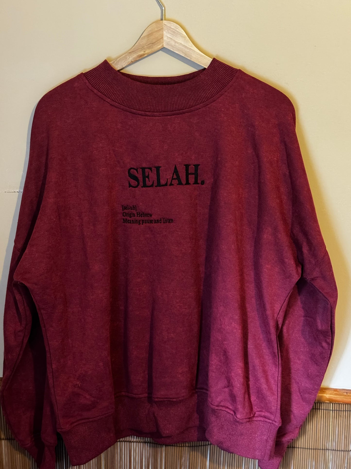 Selah Moments Crewneck
