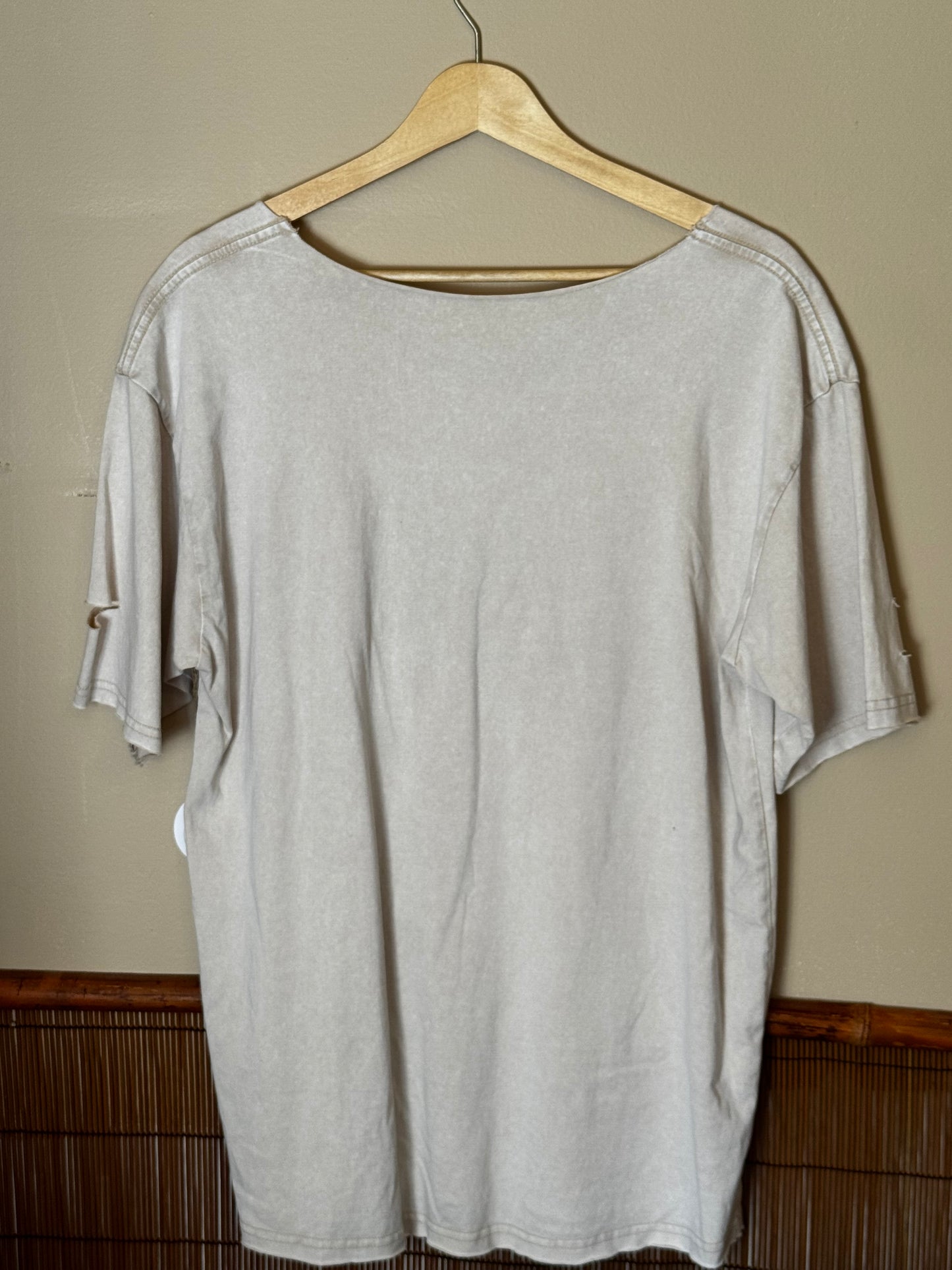 Selah Moments Distressed T-shirt
