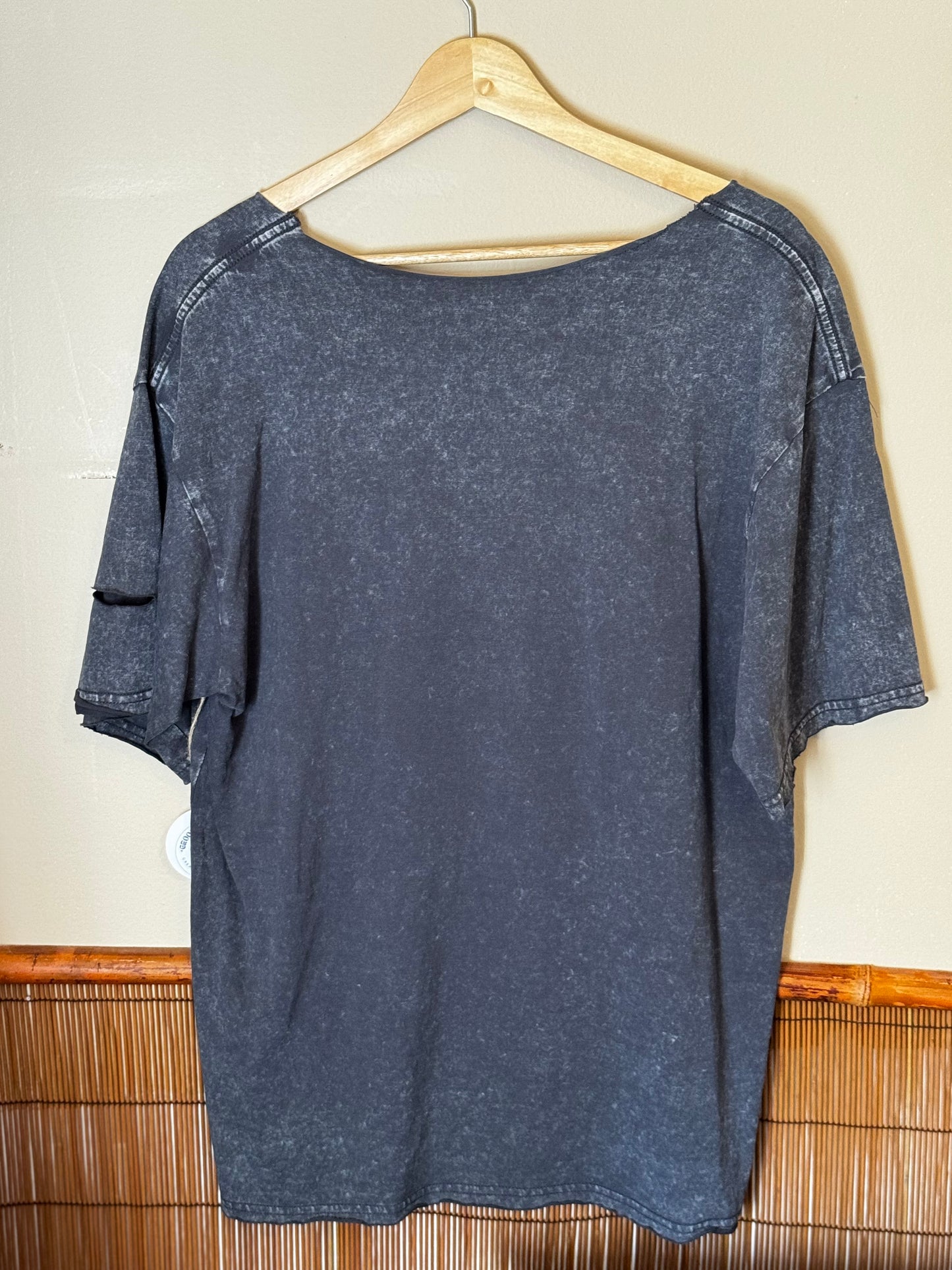 Faithful Bloom Distressed T-shirt