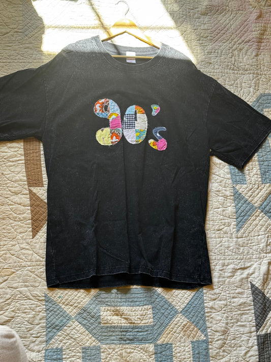 Black Quilted 90’s t-shirt 2XL