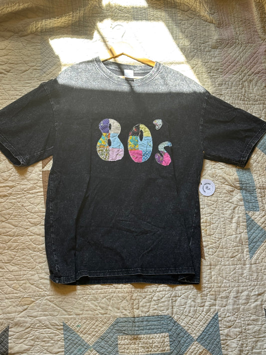 Black Quilted 80’s t-shirt  XL