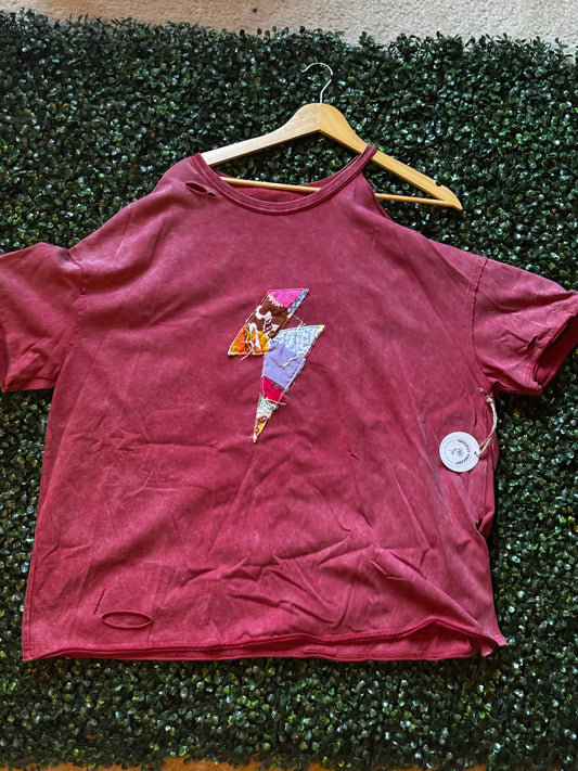 Clay Red Quilted lightning bolt distressed t-shirt L