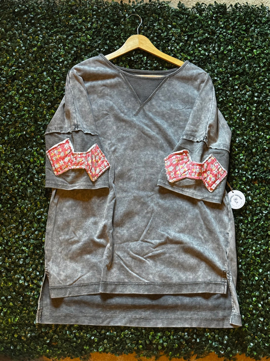Philippine Gray Quilted bow sleeve t-shirt M