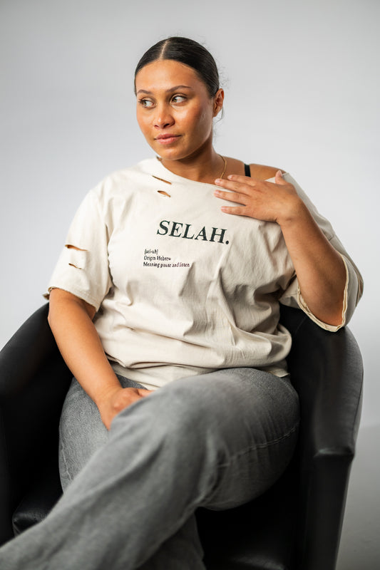 Selah Moments Distressed T-shirt